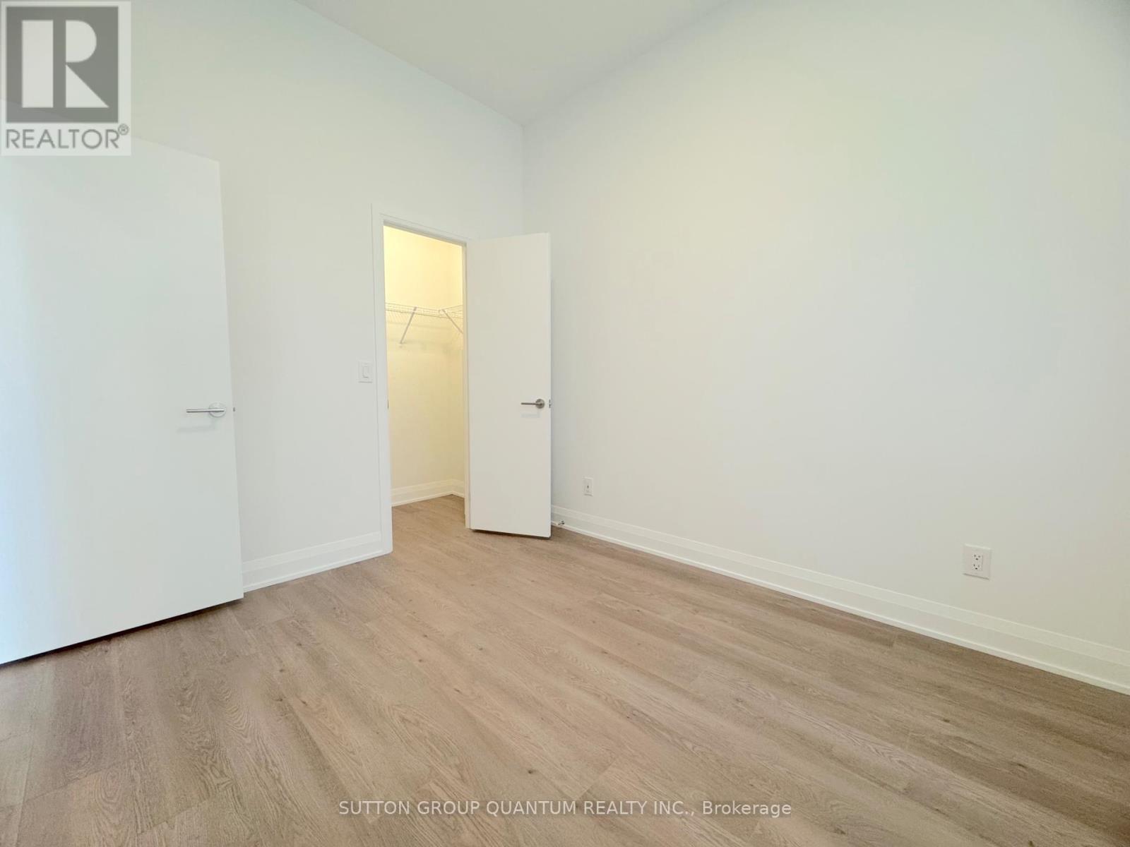 104 - 3250 Carding Mill Trail, Oakville, Ontario  L6M 1L3 - Photo 10 - W12427782