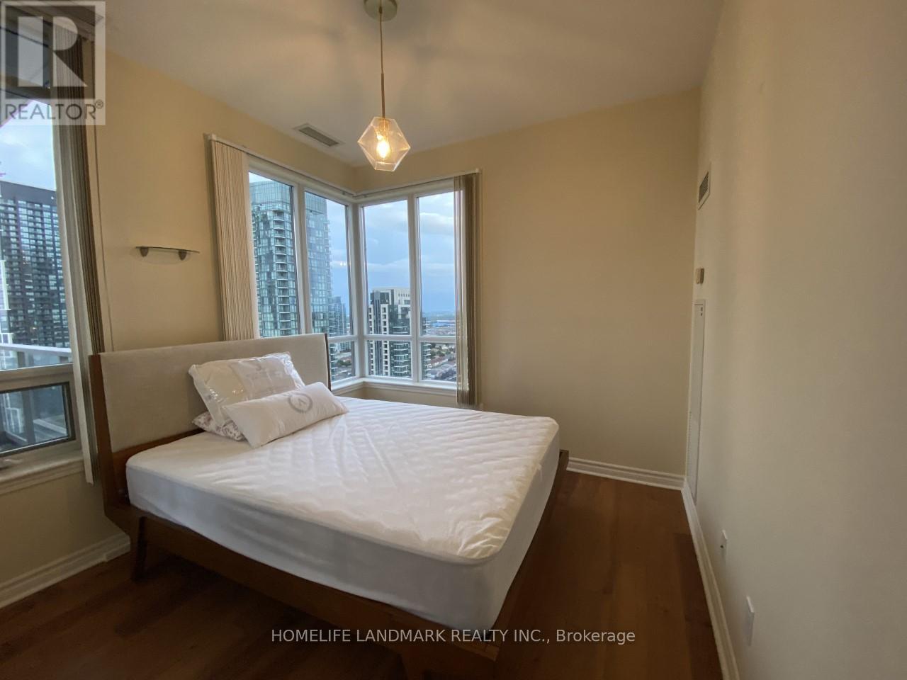 2402 - 388 Prince Of Wales Drive, Mississauga, Ontario  L5B 0A1 - Photo 12 - W12427787