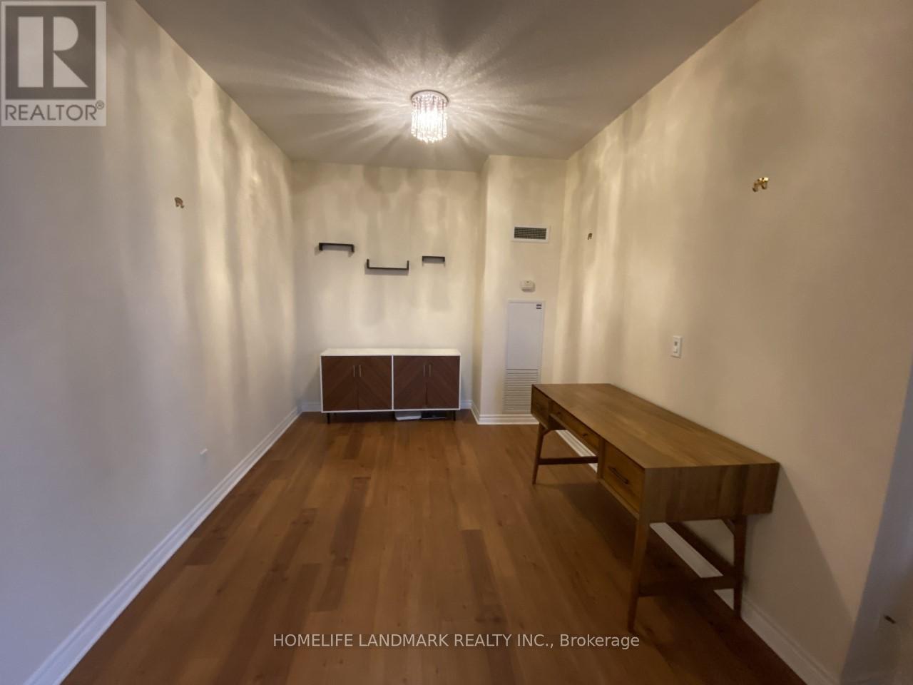 2402 - 388 Prince Of Wales Drive, Mississauga, Ontario  L5B 0A1 - Photo 16 - W12427787