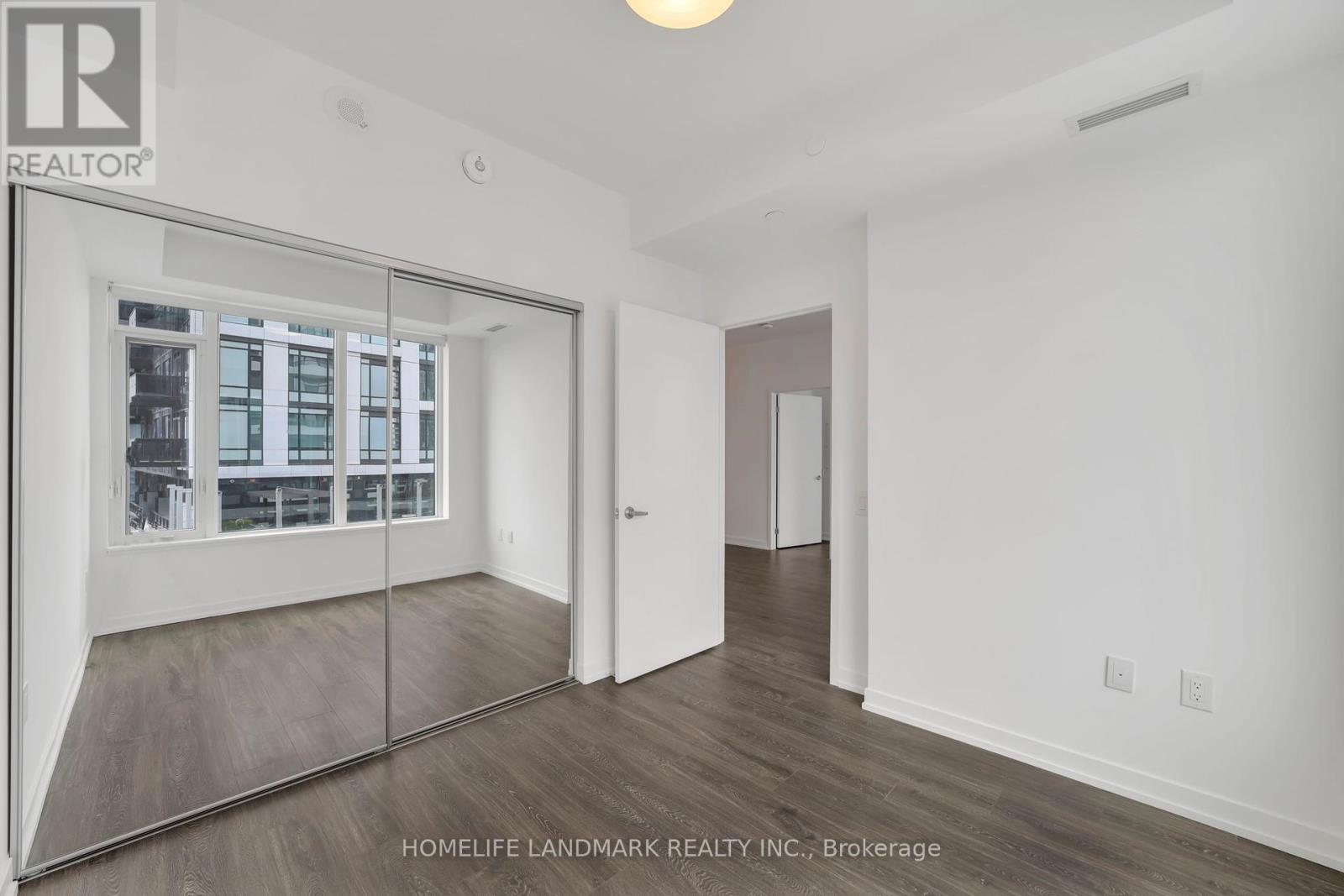 905 - 2485 Eglinton Avenue W, Mississauga, Ontario  L5M 2T1 - Photo 18 - W12427792
