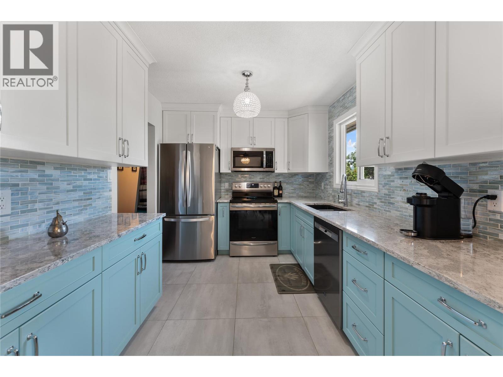 920 Belgo Road, Kelowna, British Columbia