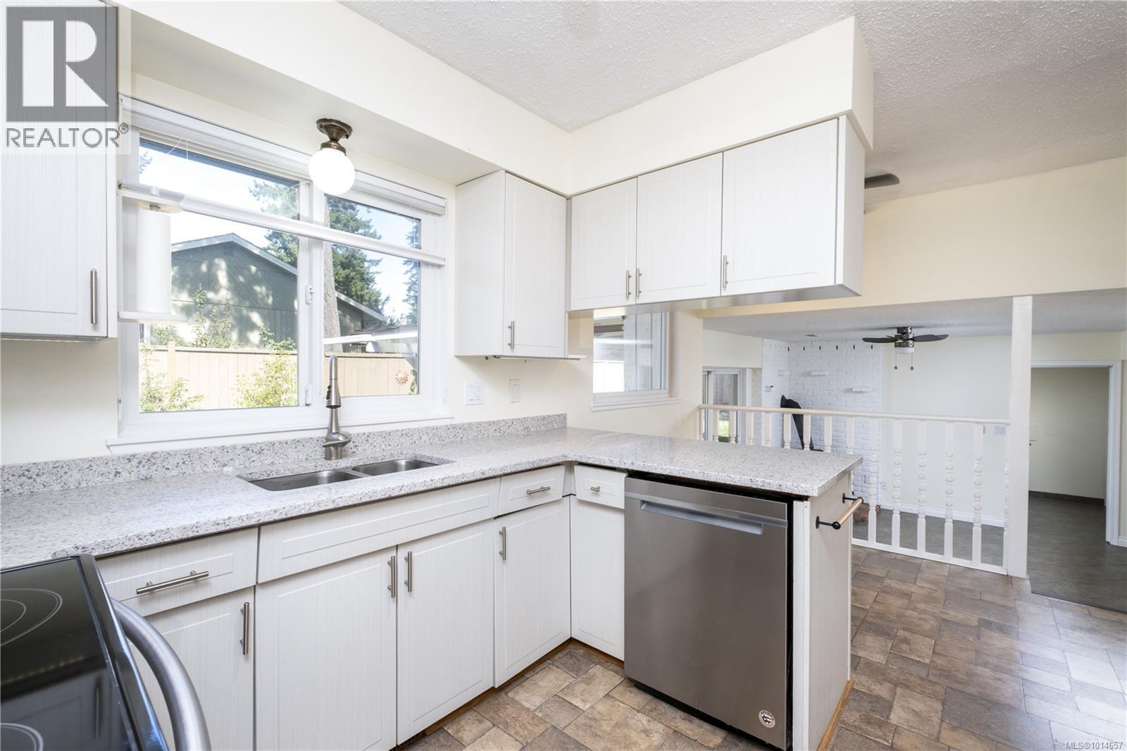 757 Lorne Cres, Campbell River, British Columbia  V9W 5Z1 - Photo 5 - 1014657