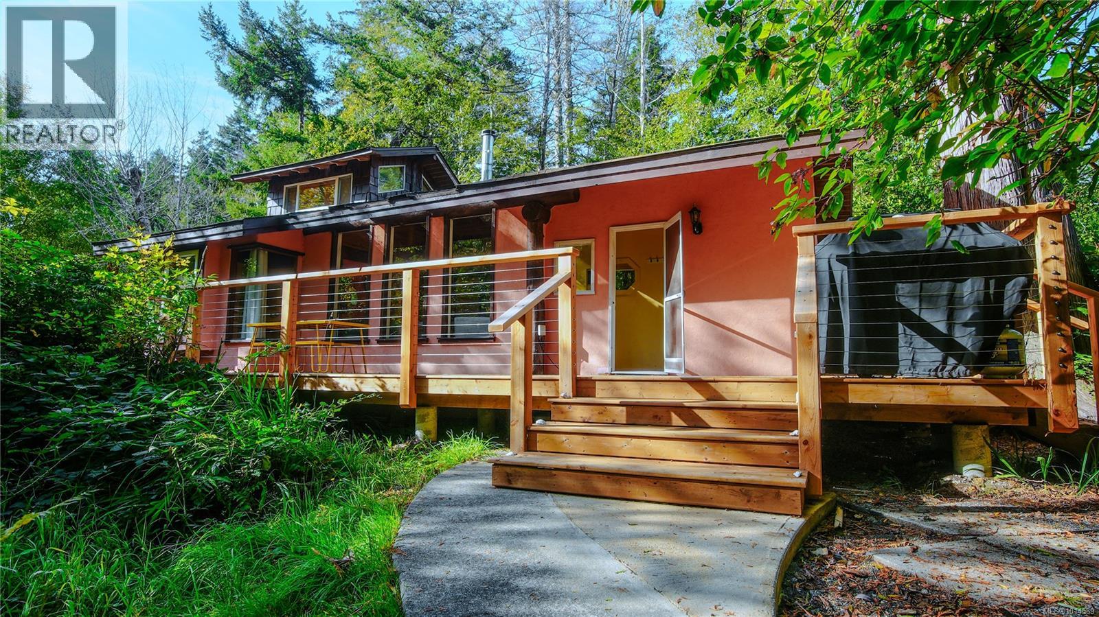 5065 Sandpiper Rd, Hornby Island, British Columbia  V0R 1Z0 - Photo 2 - 1014589