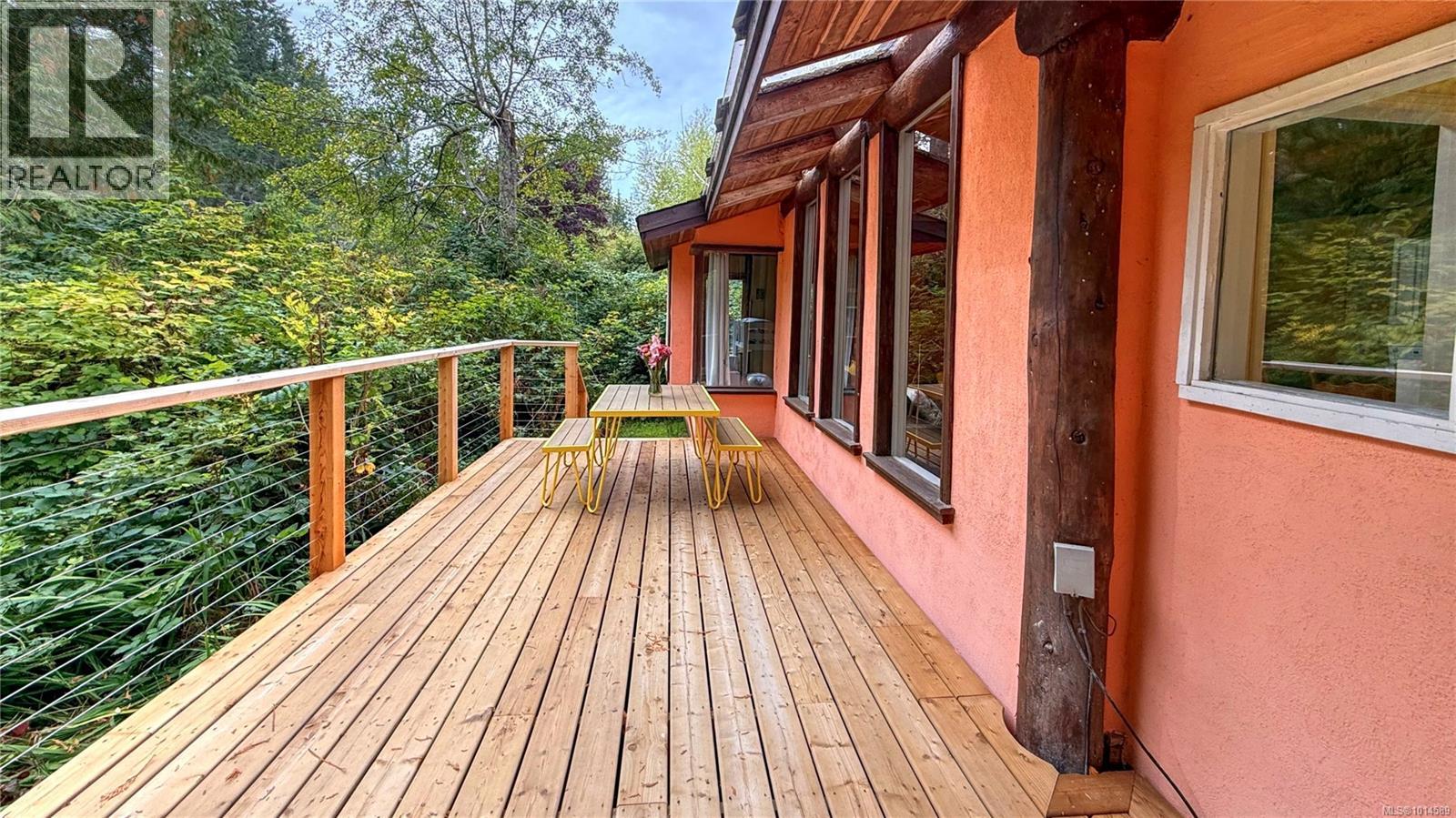 5065 Sandpiper Rd, Hornby Island, British Columbia  V0R 1Z0 - Photo 3 - 1014589