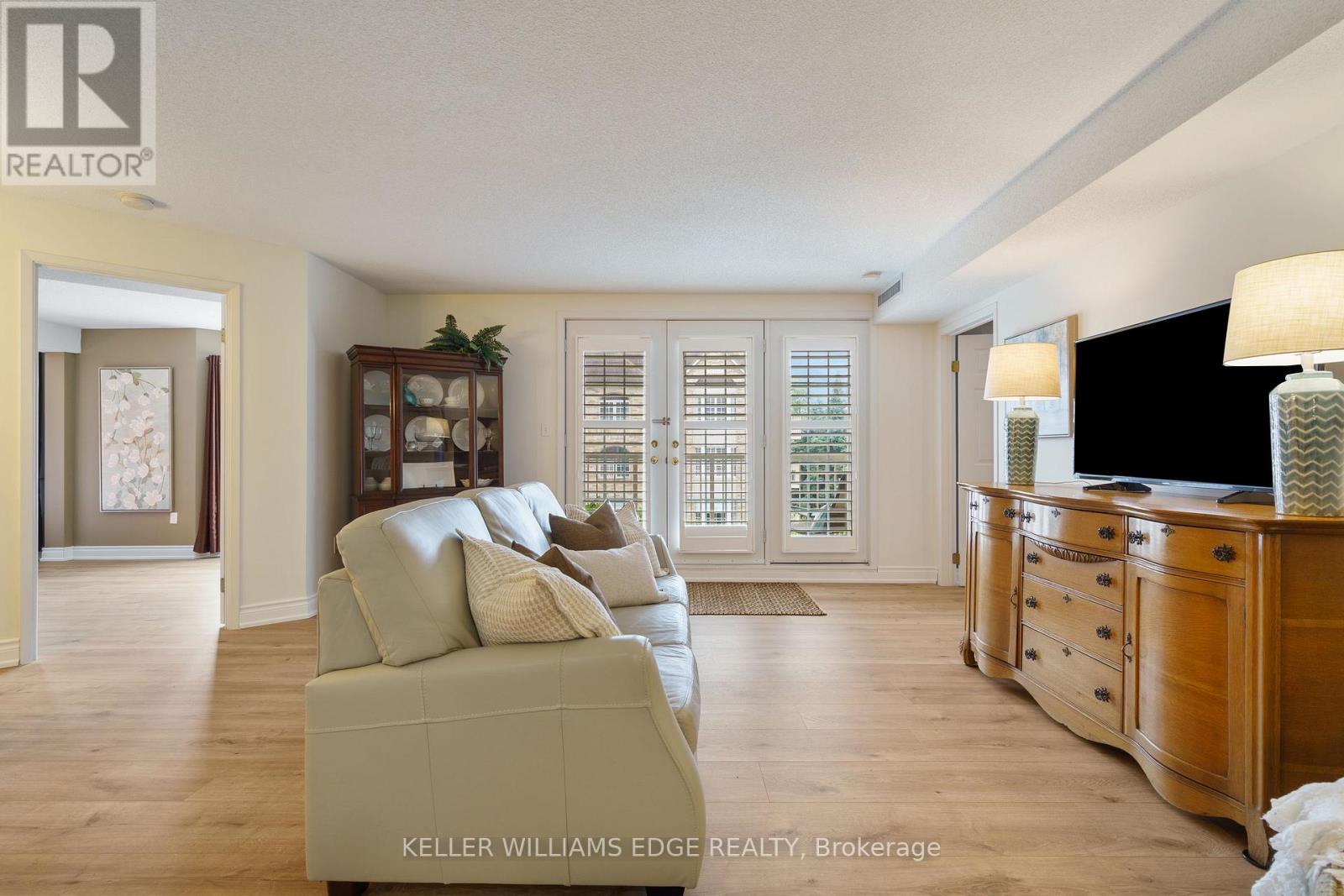 A304 - 216 Plains Road W, Burlington, Ontario  L7T 4K8 - Photo 13 - W12427813