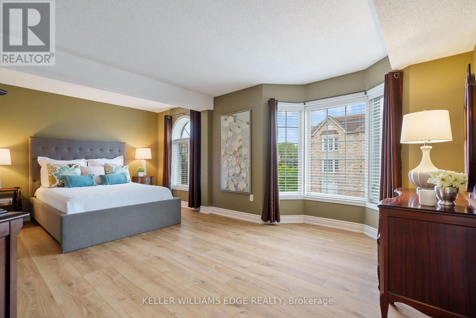 A304 - 216 Plains Road W, Burlington, Ontario  L7T 4K8 - Photo 17 - W12427813