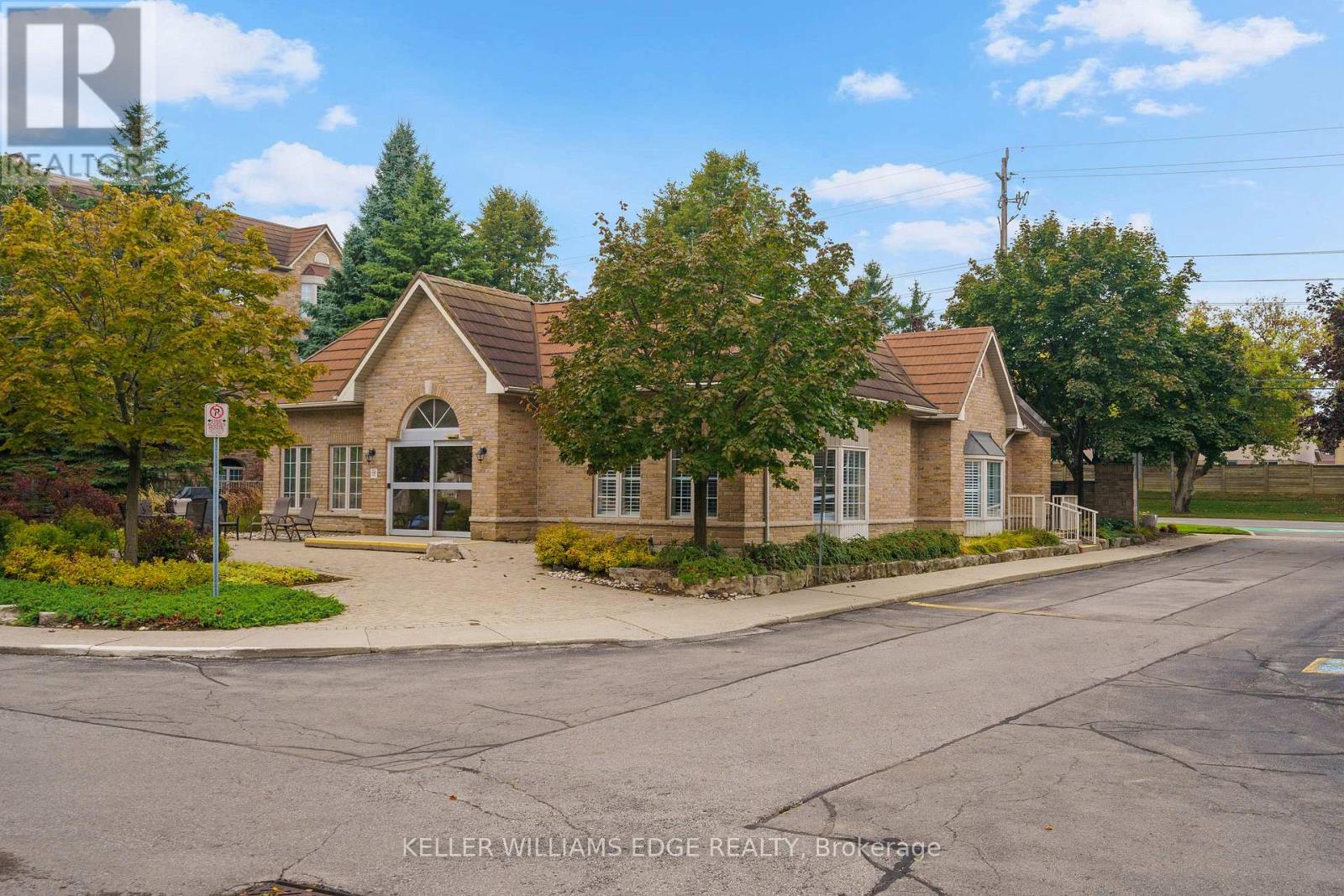 A304 - 216 Plains Road W, Burlington, Ontario  L7T 4K8 - Photo 35 - W12427813