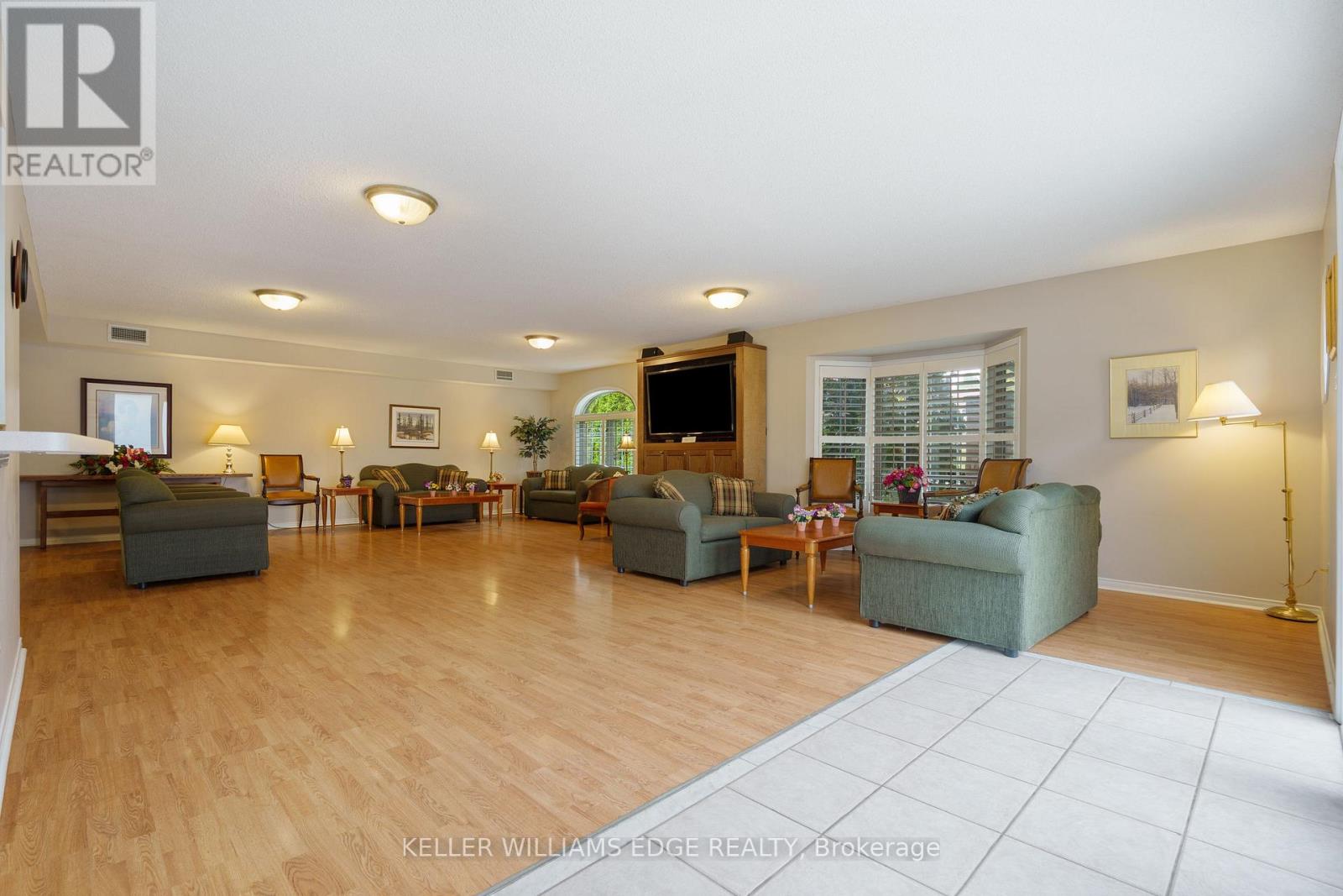 A304 - 216 Plains Road W, Burlington, Ontario  L7T 4K8 - Photo 37 - W12427813