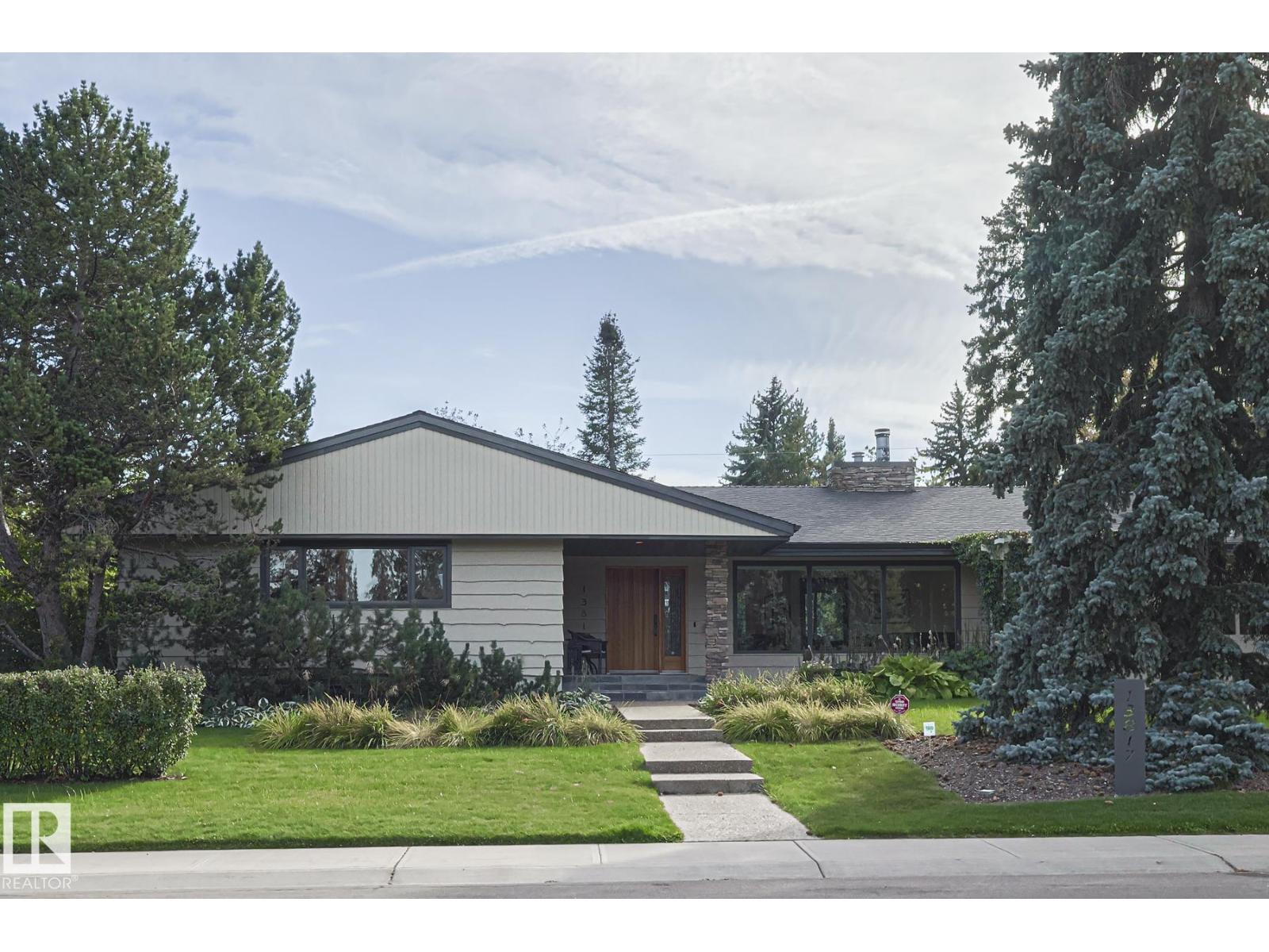 13817 SUMMIT DR NW NW, Edmonton, Alberta