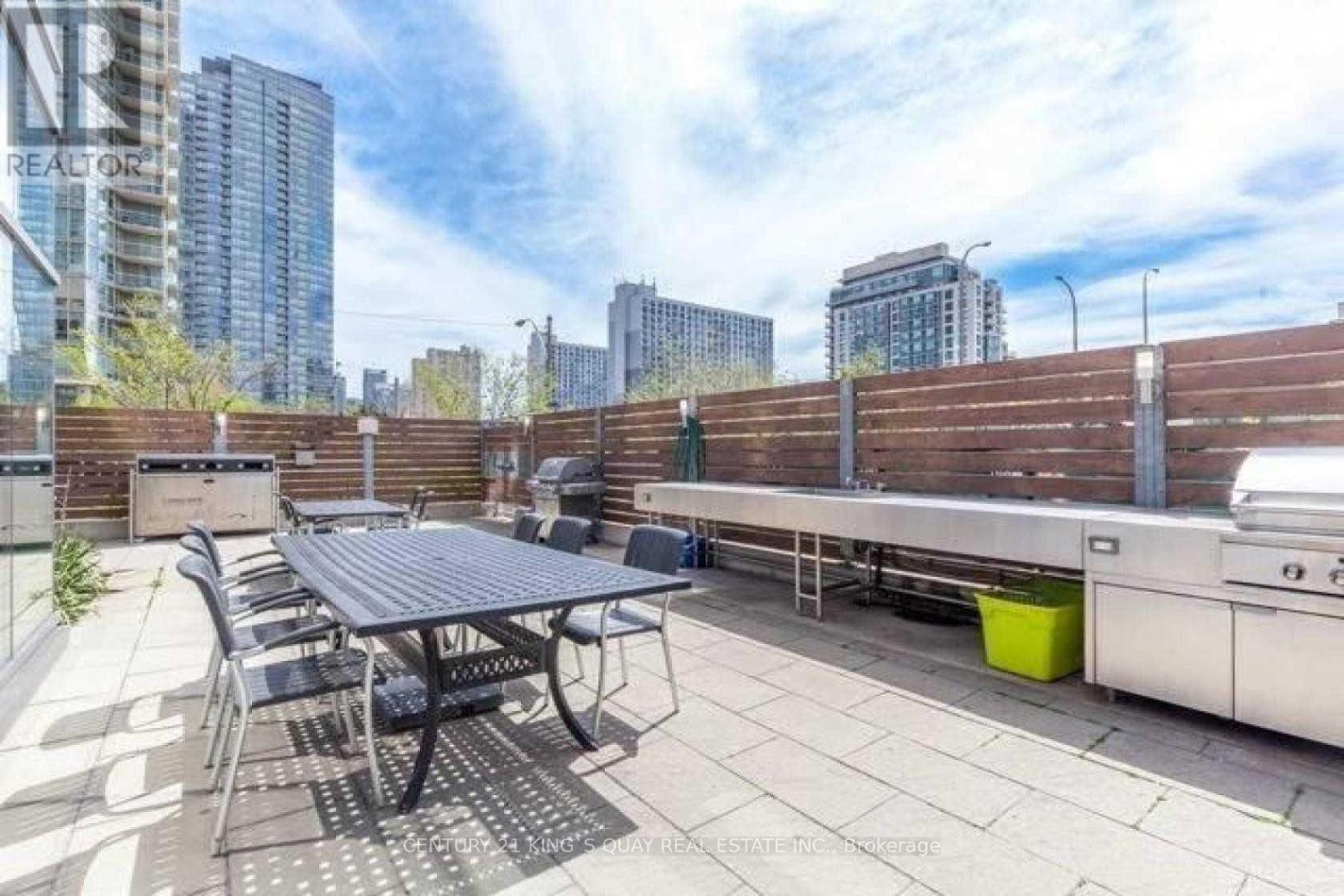 4516 - 11 Brunel Court, Toronto, Ontario  M5V 3Y3 - Photo 9 - C12423208
