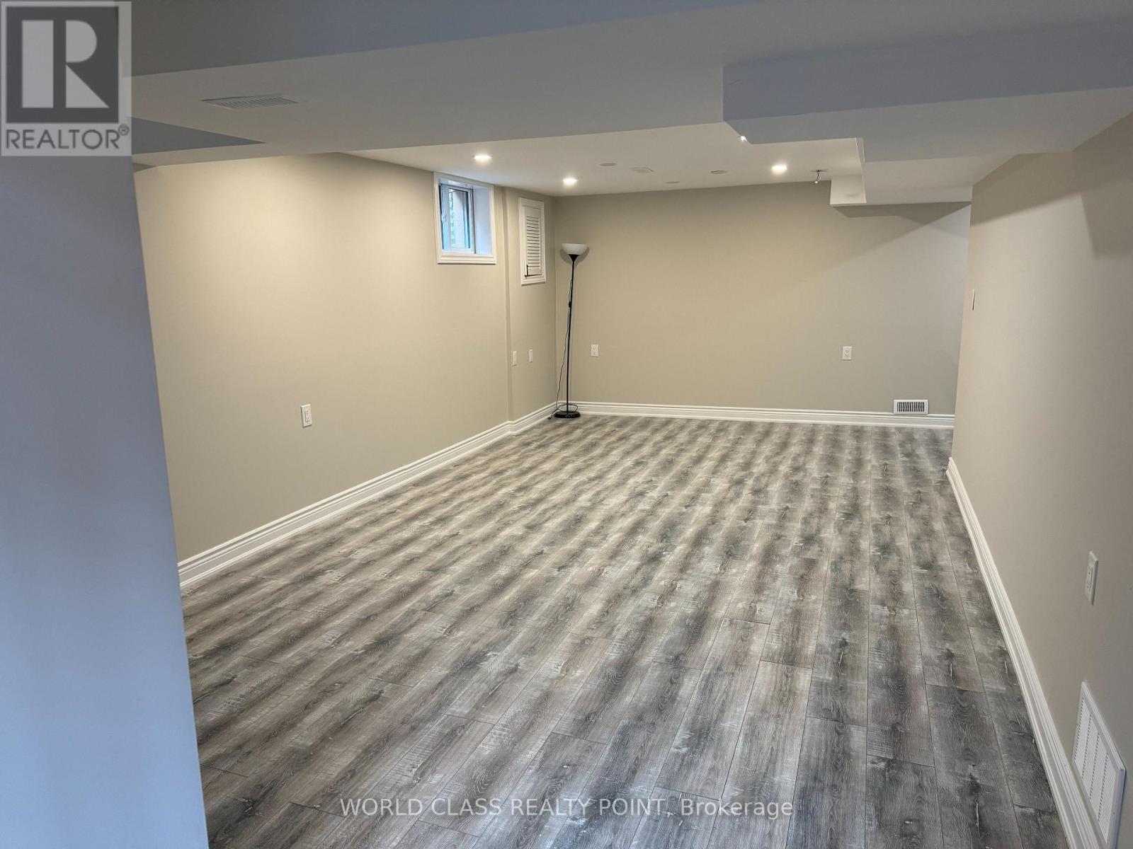 Bsmt - 2232 Sandringham Drive, Burlington, Ontario  L7P 1T9 - Photo 11 - W12427806