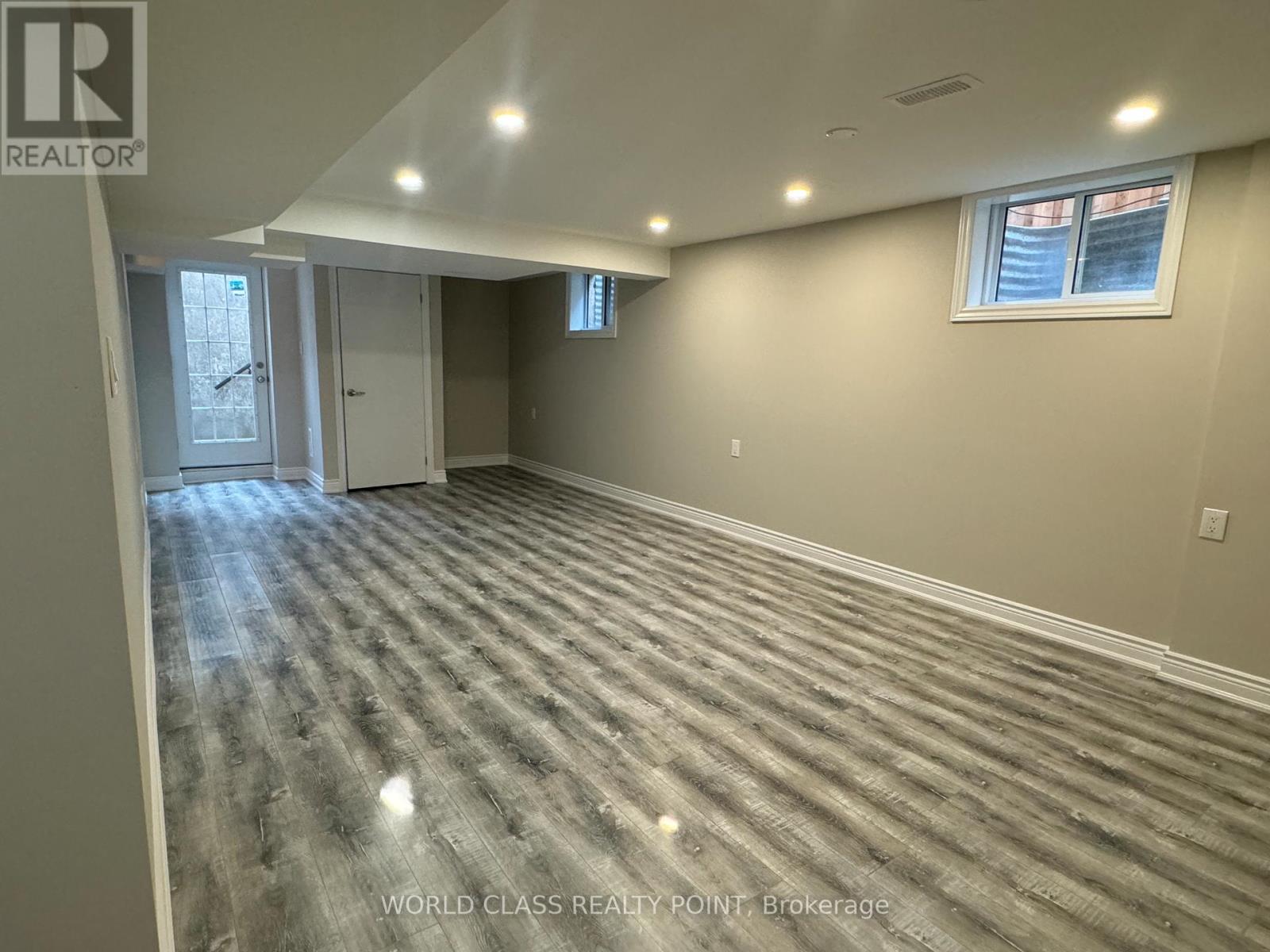 Bsmt - 2232 Sandringham Drive, Burlington, Ontario  L7P 1T9 - Photo 12 - W12427806