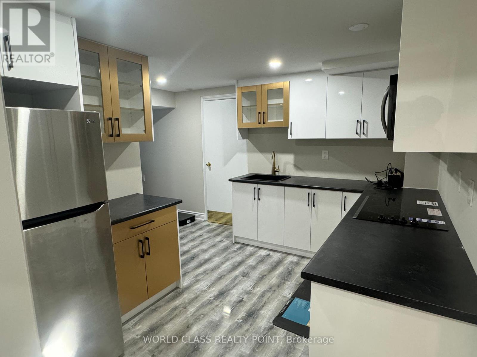 Bsmt - 2232 Sandringham Drive, Burlington, Ontario  L7P 1T9 - Photo 7 - W12427806