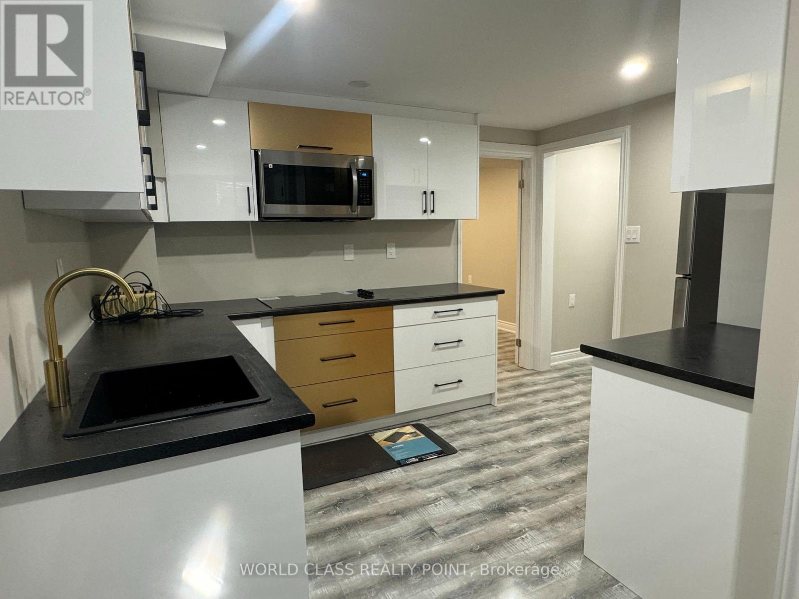 Bsmt - 2232 Sandringham Drive, Burlington, Ontario  L7P 1T9 - Photo 8 - W12427806