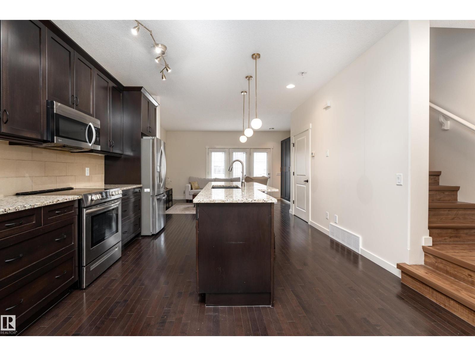 Property at 1060 GAULT BV NW image 4