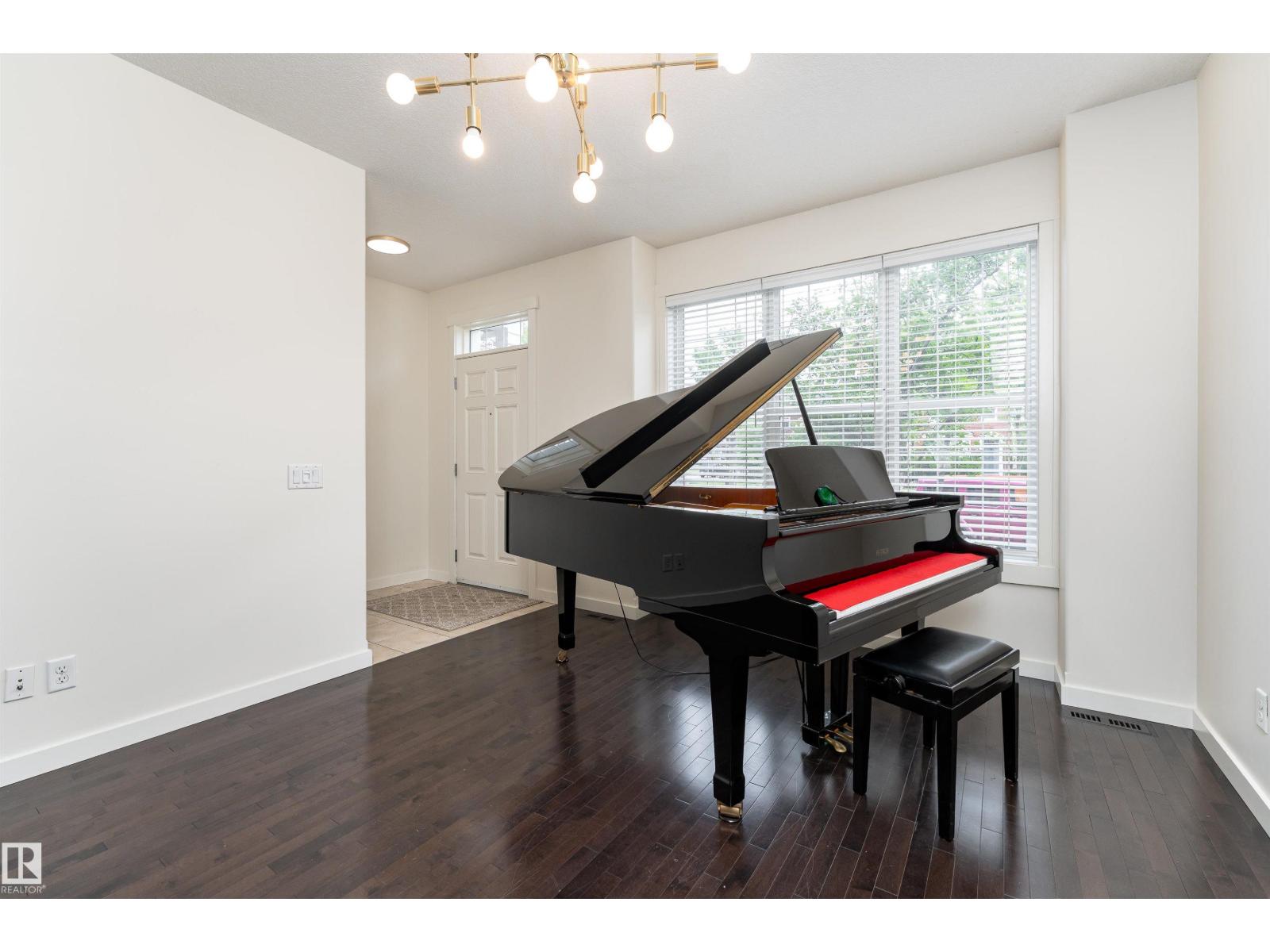 Property at 1060 GAULT BV NW image 1