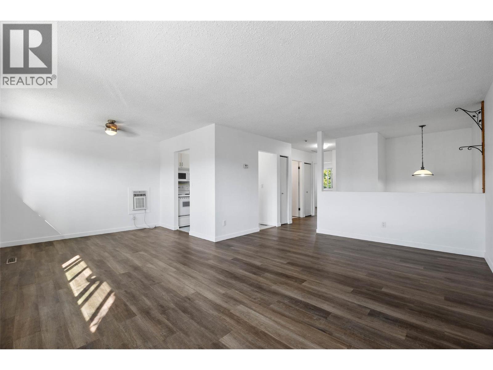 149 Fort Avenue, Kamloops, British Columbia  V2B 1H2 - Photo 4 - 10364034