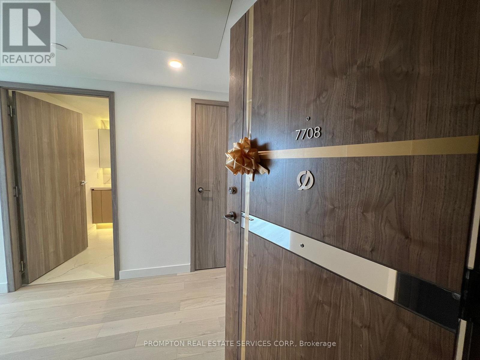 7708 - 3 CONCORD CITYPLACE WAY, Toronto, Ontario