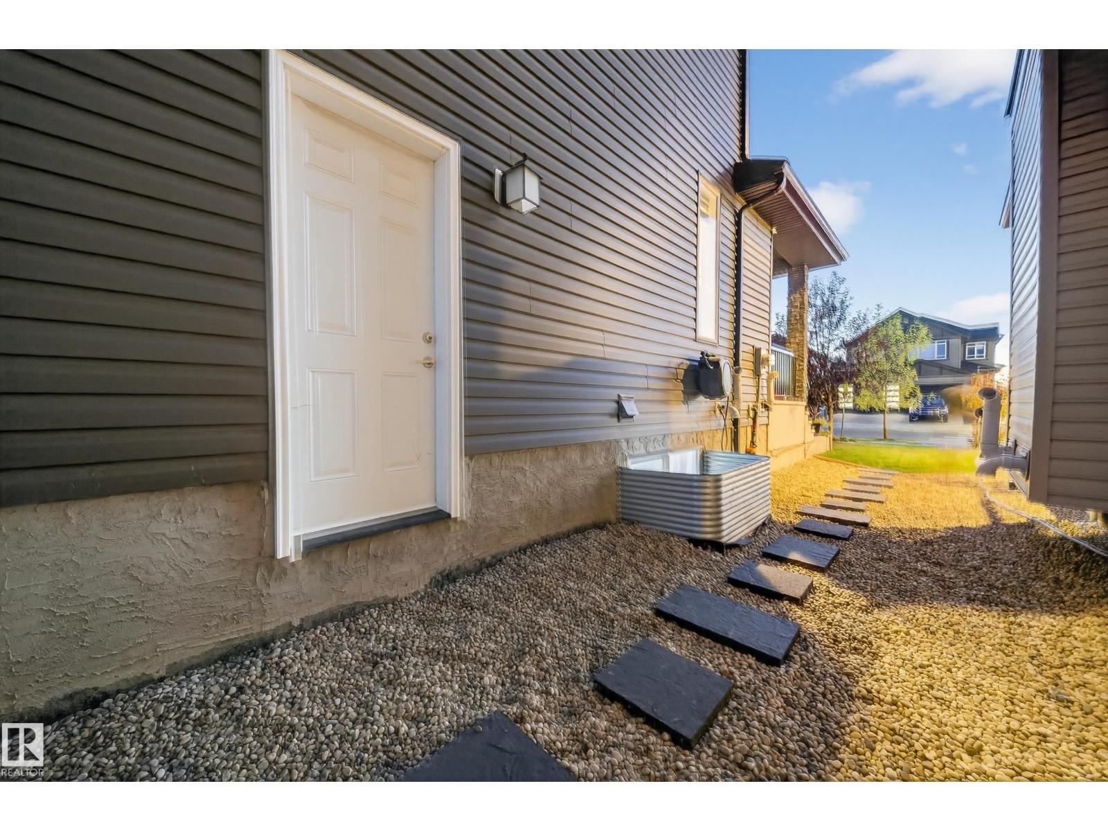 5553 Poirier Wy, Beaumont, Alberta  T4X 2B3 - Photo 47 - E4459483