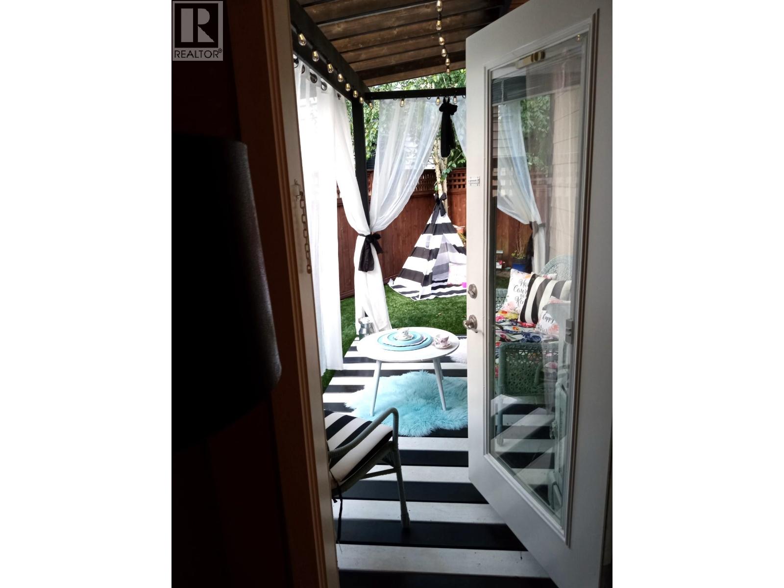 764 Gerussi Lane, Gibsons, British Columbia  V0N 1V7 - Photo 18 - R3052456