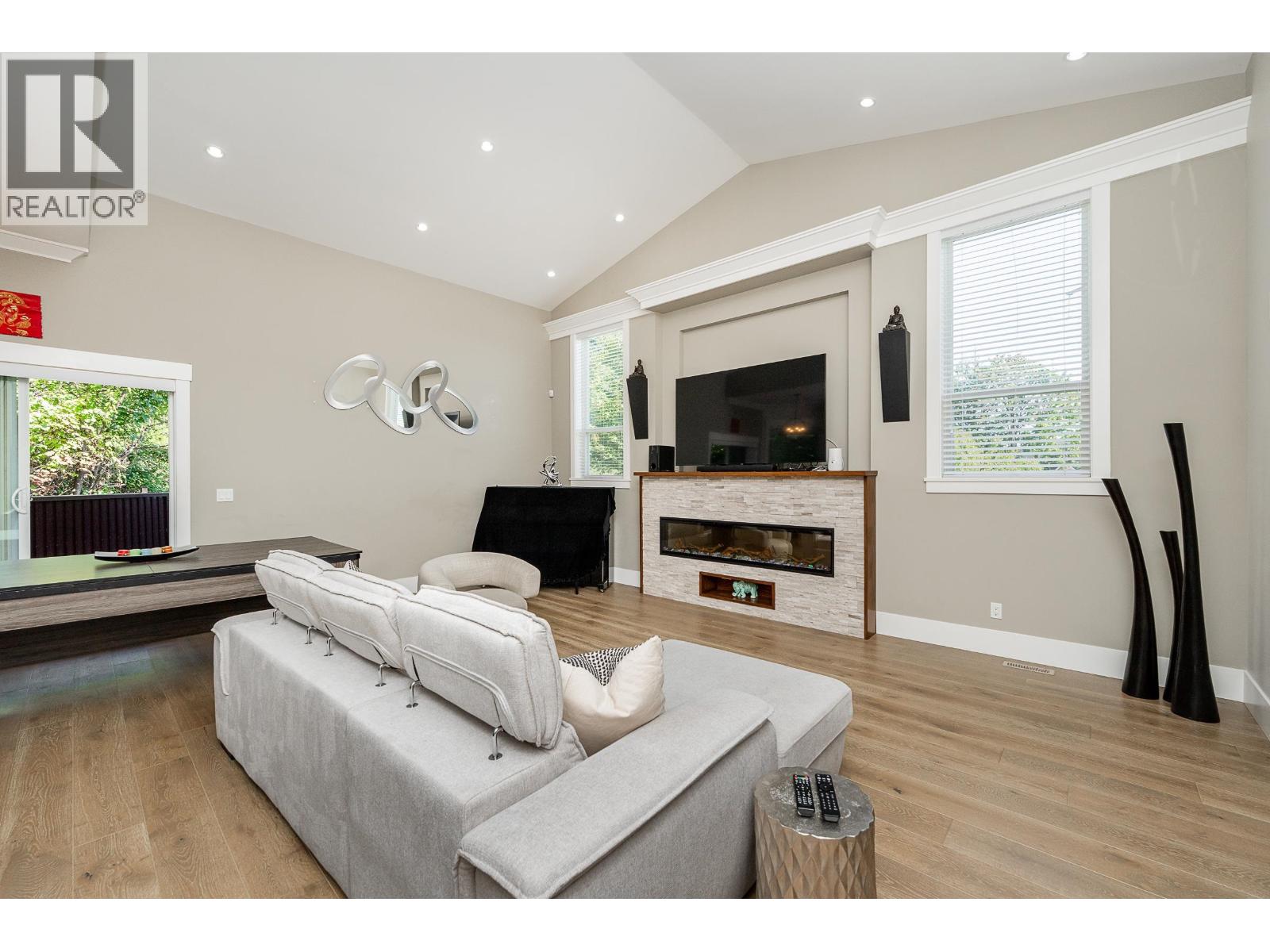 1238 Rocklin Street, Coquitlam, British Columbia  V3B 2W7 - Photo 4 - R3052394