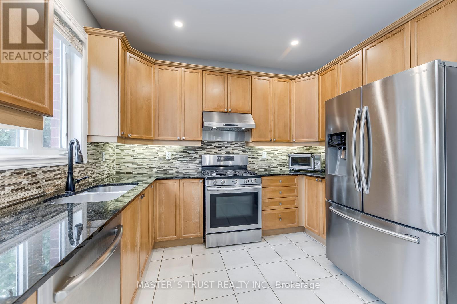 2401 Aztec Gate, Oakville, Ontario  L6M 4X3 - Photo 16 - W12427822