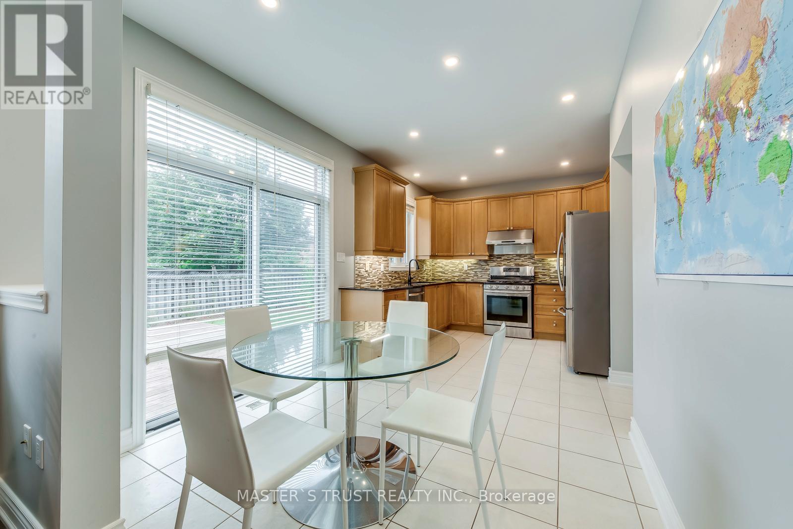 2401 Aztec Gate, Oakville, Ontario  L6M 4X3 - Photo 21 - W12427822