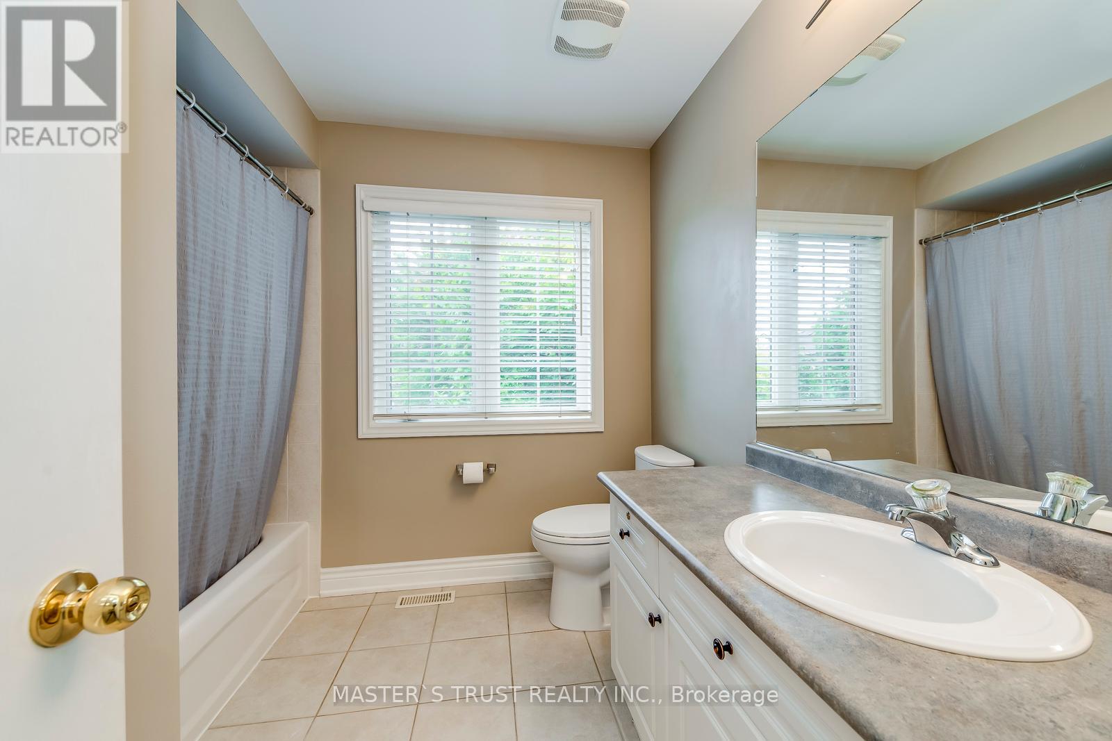 2401 Aztec Gate, Oakville, Ontario  L6M 4X3 - Photo 36 - W12427822