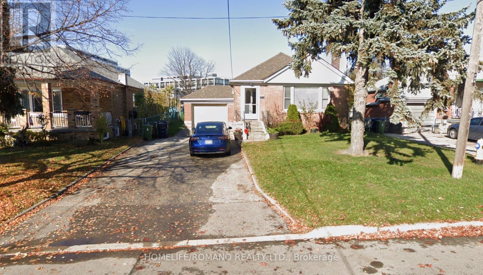 60 CUFFLEY CRESCENT N, Toronto, Ontario