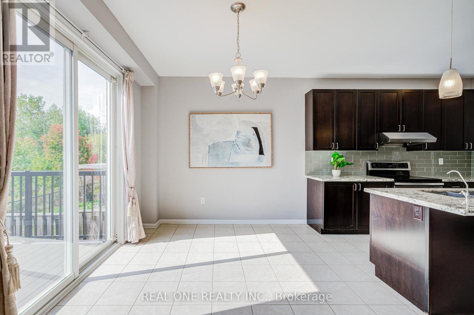23 Cranston Street, Hamilton, Ontario  L9K 0E3 - Photo 12 - X12427824