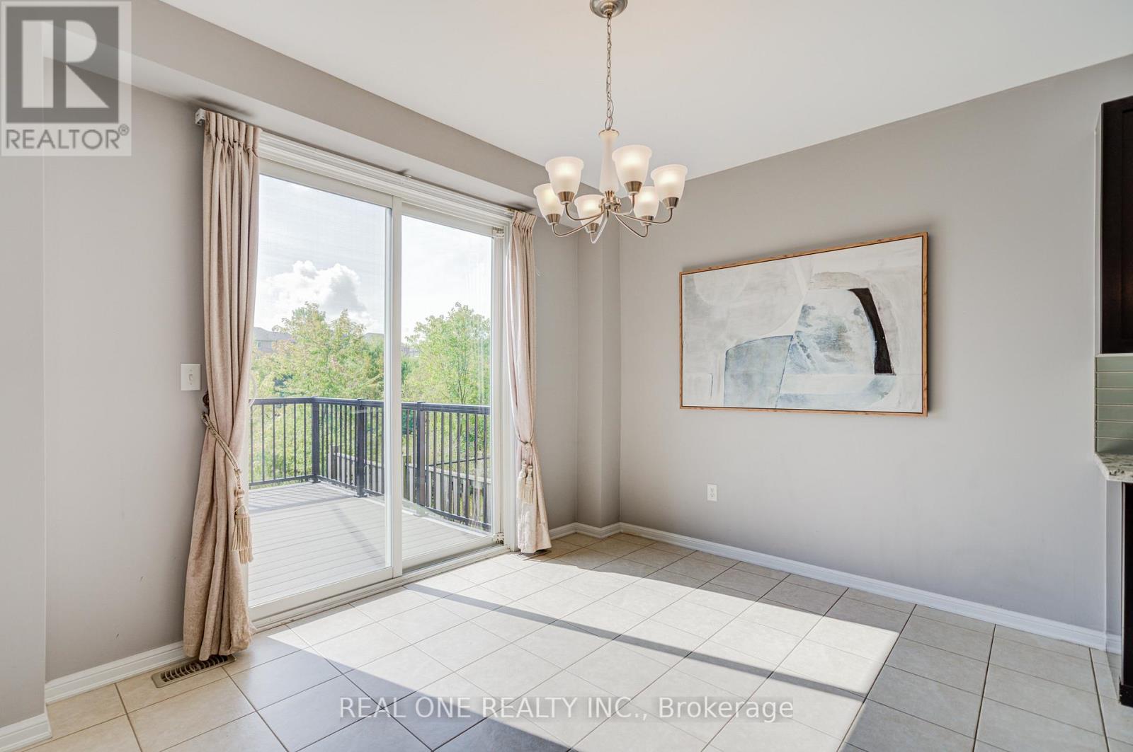 23 Cranston Street, Hamilton, Ontario  L9K 0E3 - Photo 13 - X12427824