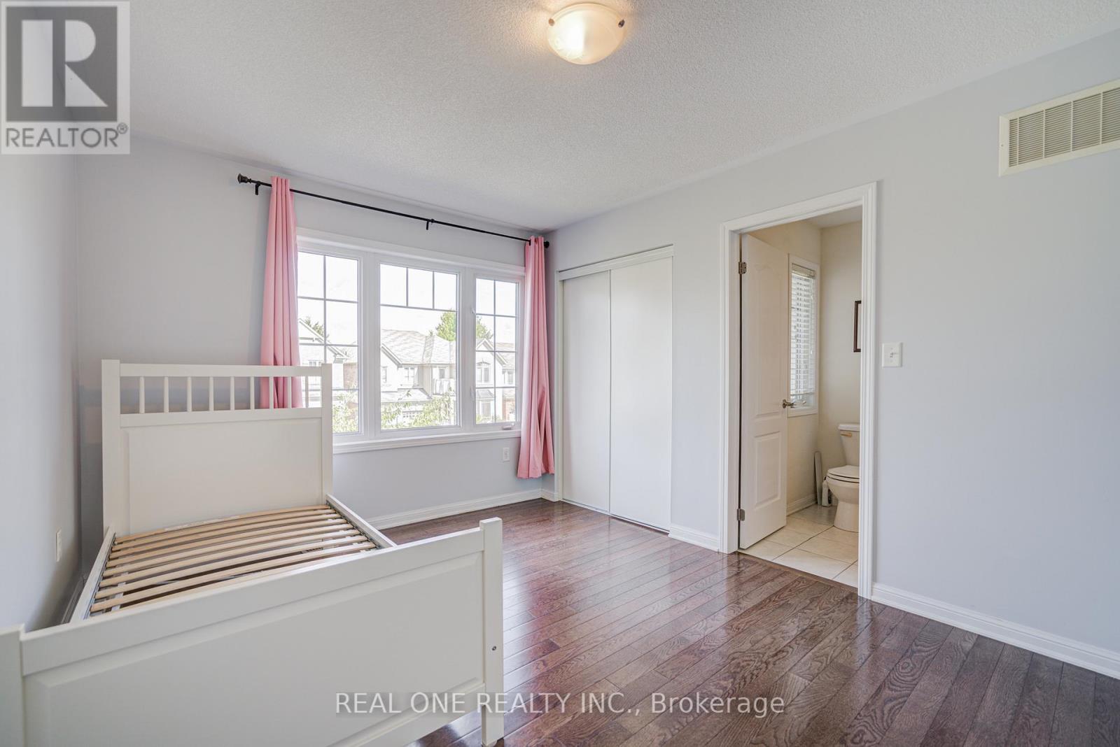 23 Cranston Street, Hamilton, Ontario  L9K 0E3 - Photo 21 - X12427824