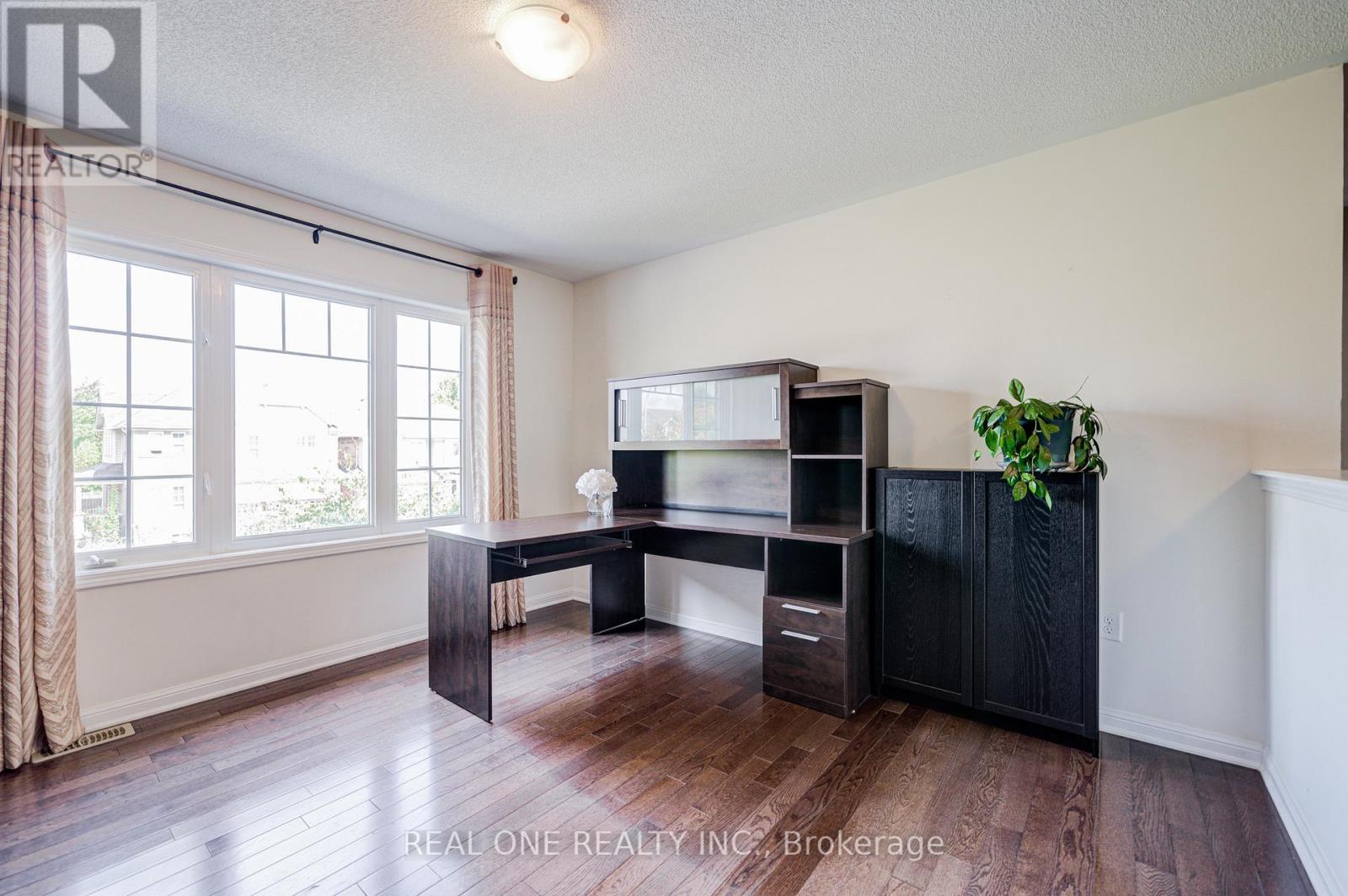 23 Cranston Street, Hamilton, Ontario  L9K 0E3 - Photo 27 - X12427824