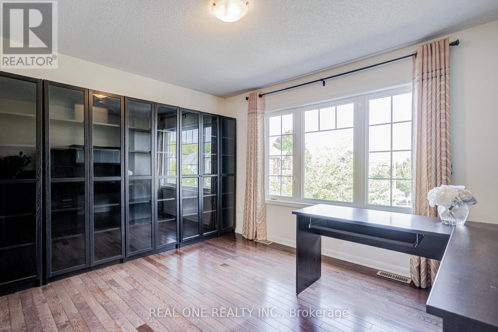 23 Cranston Street, Hamilton, Ontario  L9K 0E3 - Photo 29 - X12427824