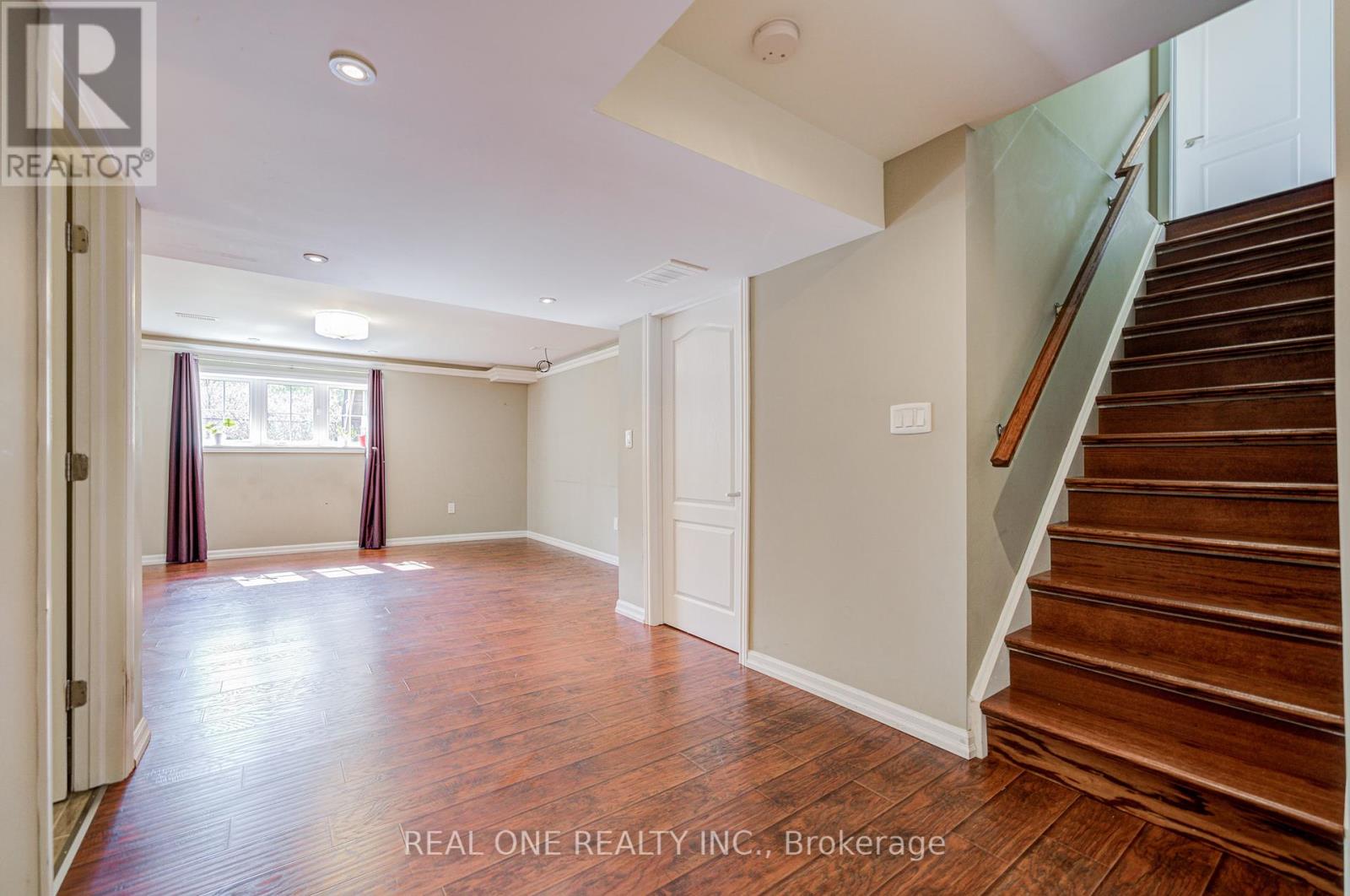 23 Cranston Street, Hamilton, Ontario  L9K 0E3 - Photo 31 - X12427824