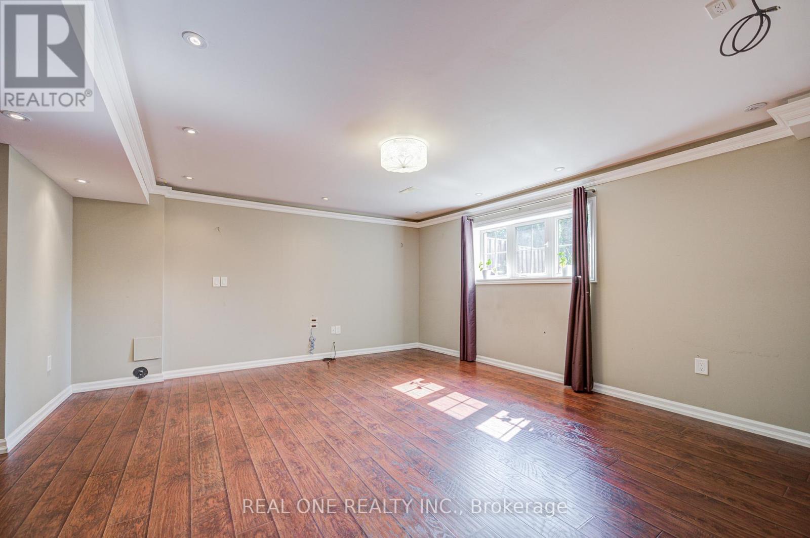 23 Cranston Street, Hamilton, Ontario  L9K 0E3 - Photo 33 - X12427824