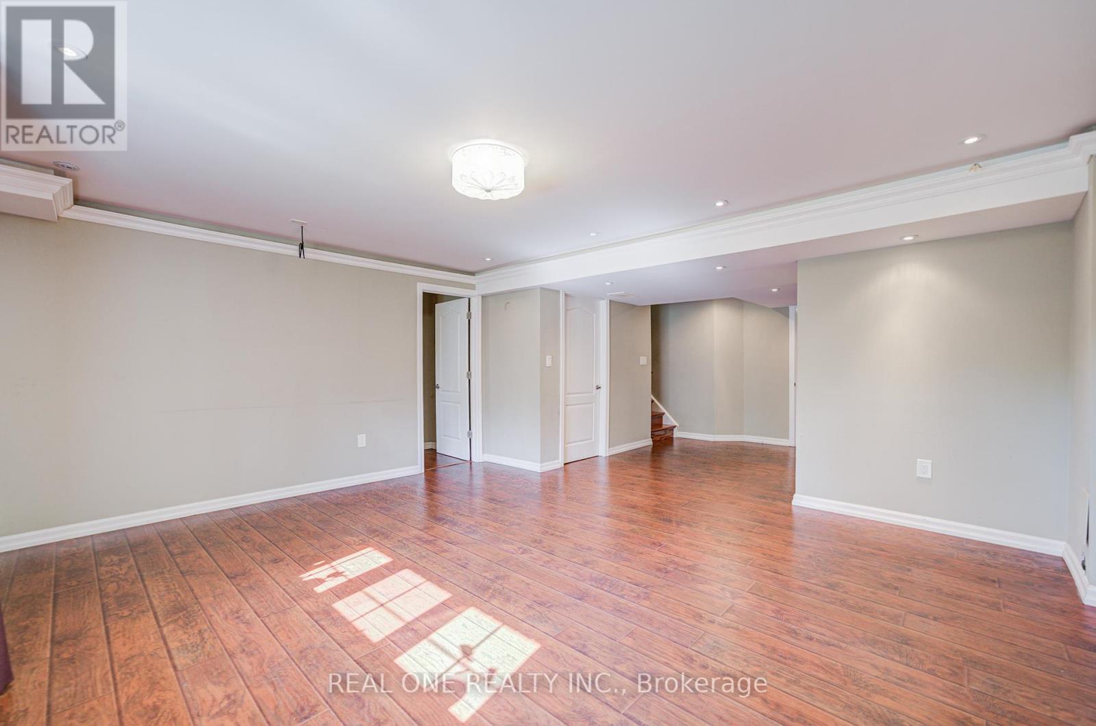 23 Cranston Street, Hamilton, Ontario  L9K 0E3 - Photo 35 - X12427824