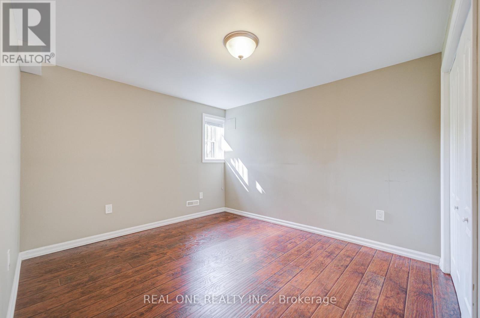 23 Cranston Street, Hamilton, Ontario  L9K 0E3 - Photo 36 - X12427824