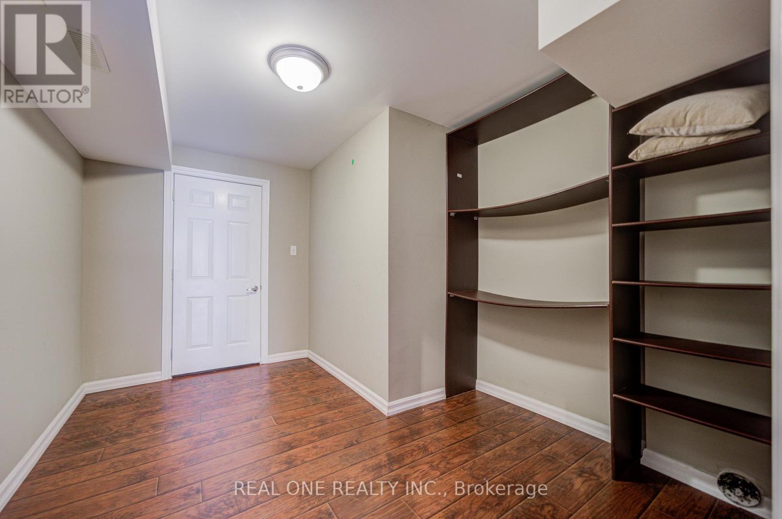 23 Cranston Street, Hamilton, Ontario  L9K 0E3 - Photo 38 - X12427824