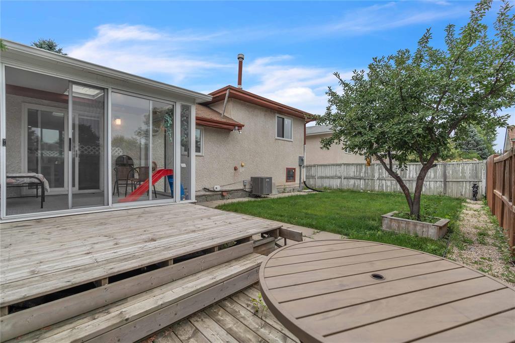 19 Scarfe Street, Winnipeg, Manitoba  R2P 1V2 - Photo 35 - 202525198