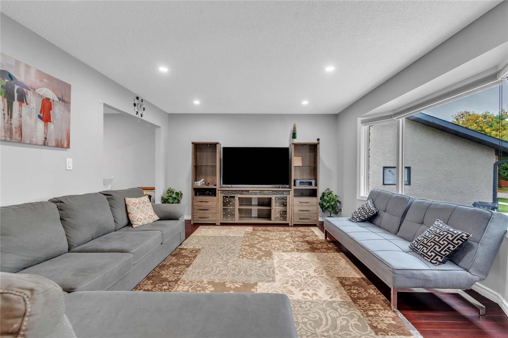 19 Scarfe Street, Winnipeg, Manitoba  R2P 1V2 - Photo 6 - 202525198