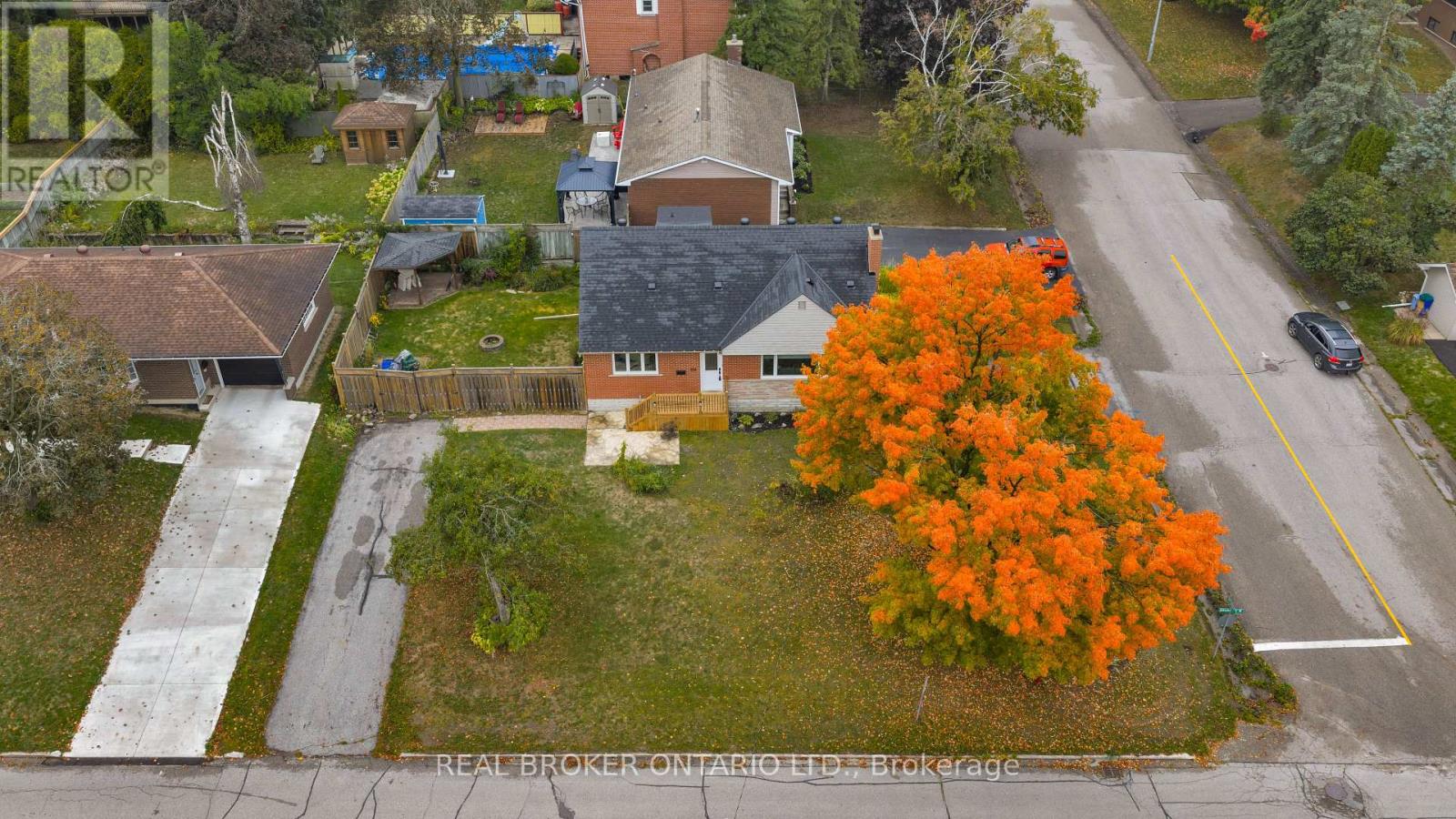 106 Brant Street, Orillia, Ontario  L3V 5P7 - Photo 12 - S12427853