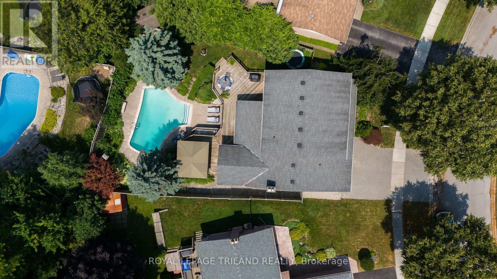 151 Brixham Crescent, London South, Ontario  N6K 1K9 - Photo 2 - X12383914