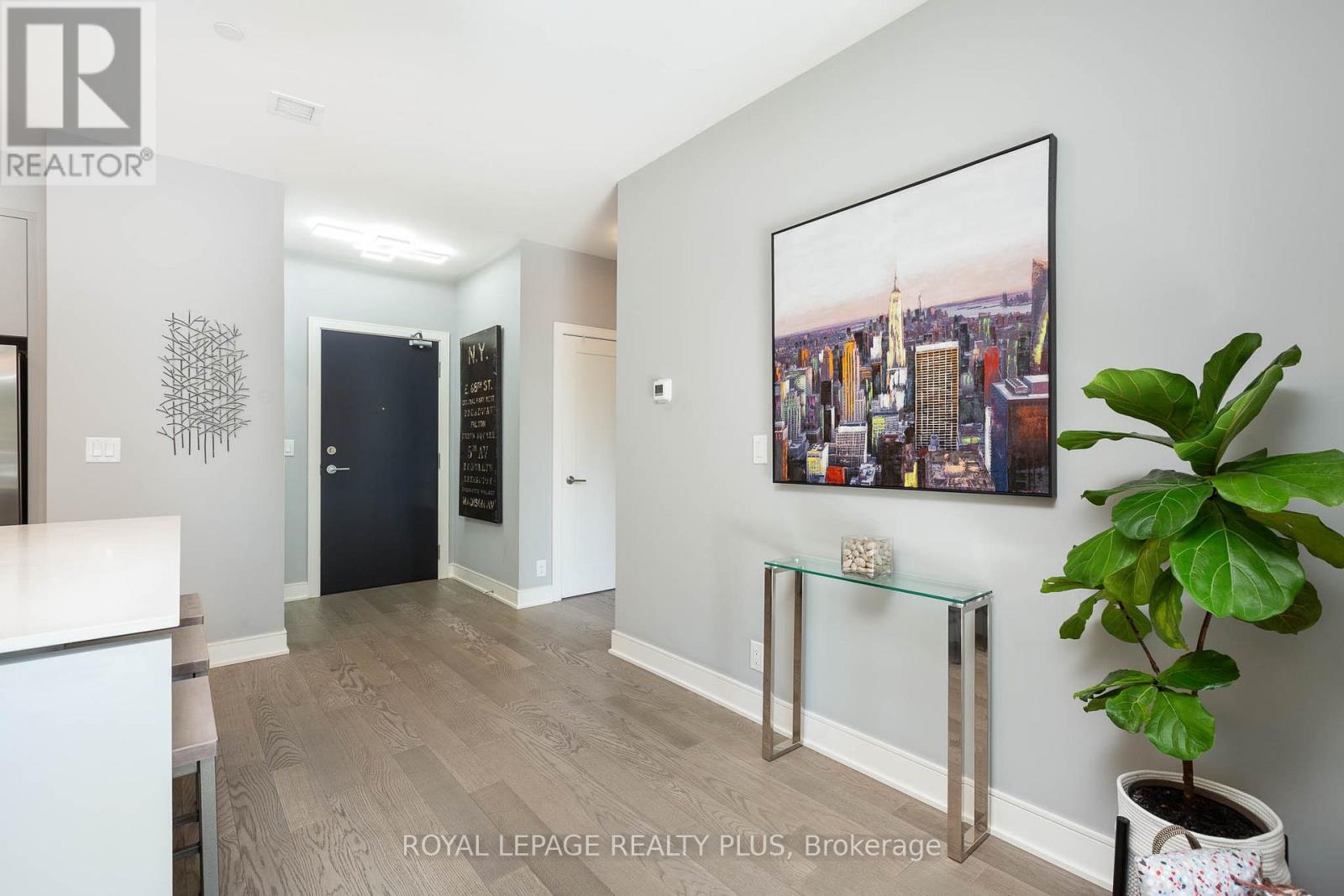 105 - 1575 Lakeshore Road W, Mississauga, Ontario  L5J 0B1 - Photo 10 - W12427850