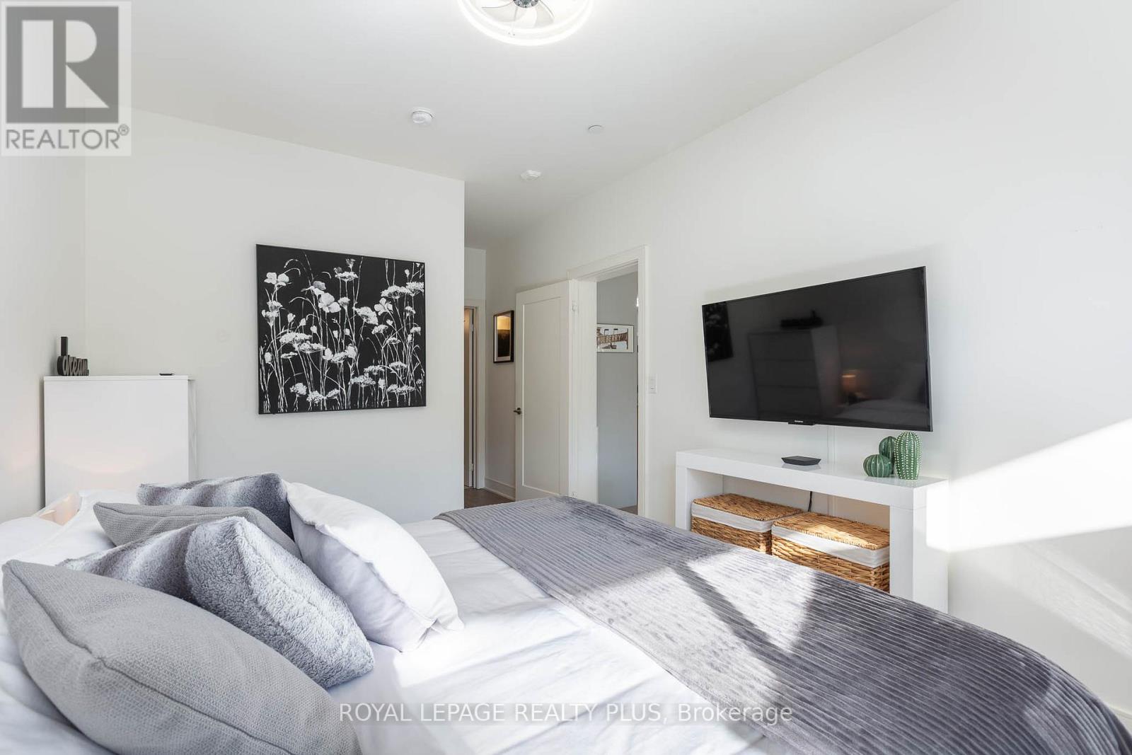 105 - 1575 Lakeshore Road W, Mississauga, Ontario  L5J 0B1 - Photo 15 - W12427850