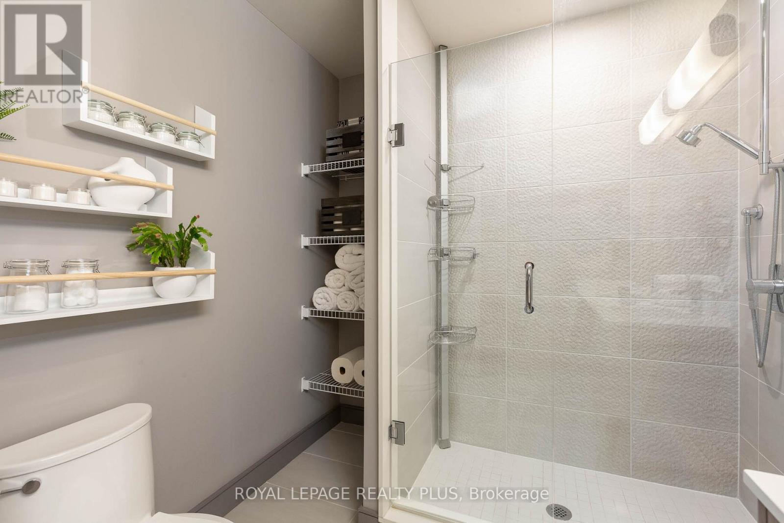 105 - 1575 Lakeshore Road W, Mississauga, Ontario  L5J 0B1 - Photo 18 - W12427850