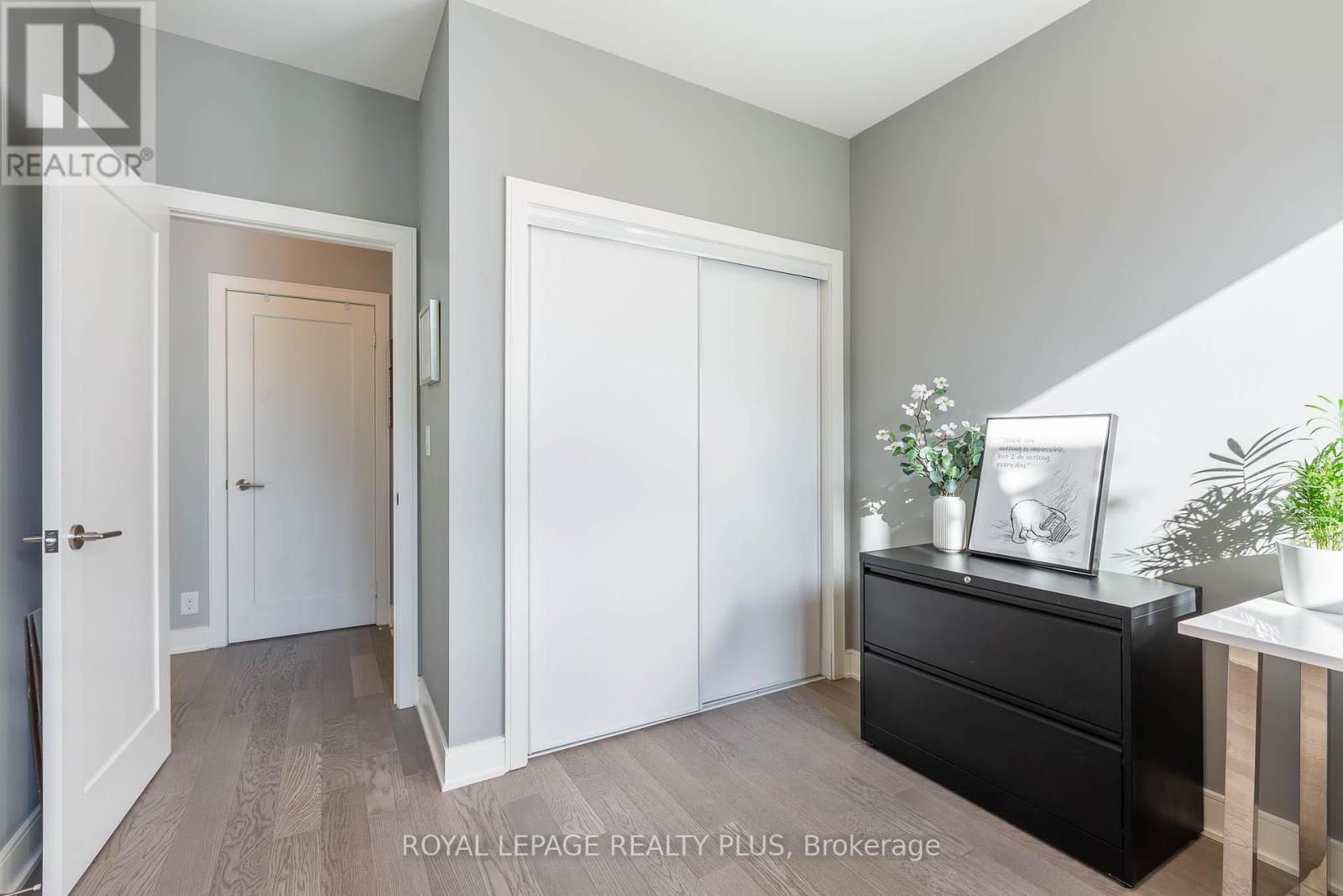 105 - 1575 Lakeshore Road W, Mississauga, Ontario  L5J 0B1 - Photo 21 - W12427850