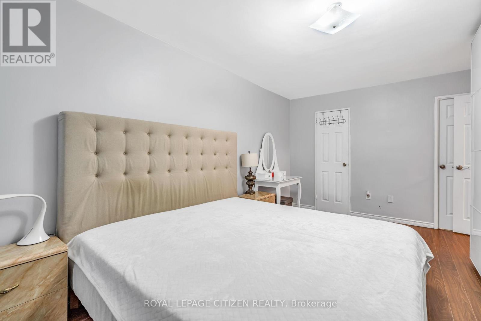 410 - 61 Richview Road, Toronto, Ontario  M9A 4M8 - Photo 12 - W12427851