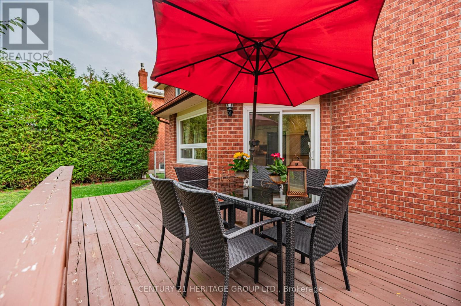 16 Wainwright Avenue, Richmond Hill, Ontario  L4C 5R5 - Photo 35 - N12424089