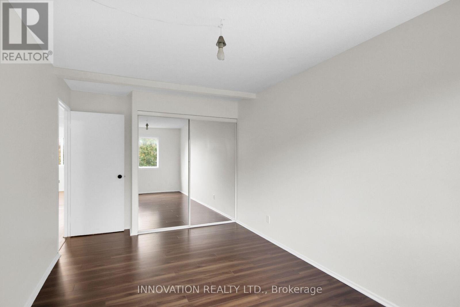 - - 26 Corley Private, Ottawa, Ontario  K1V 8T7 - Photo 6 - X12427856